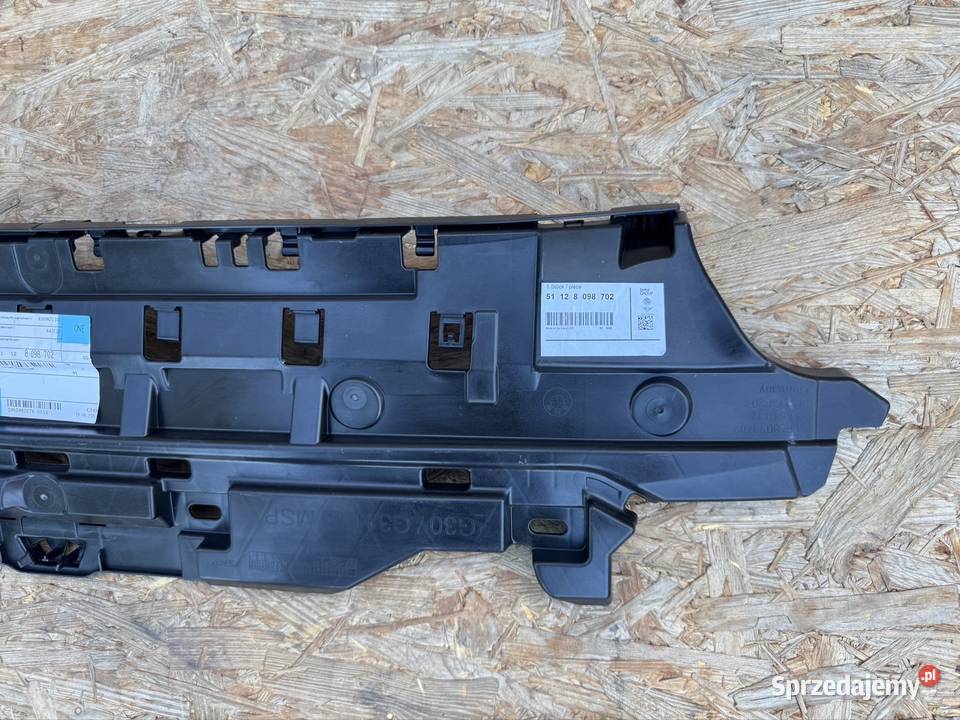 Ślizg mocowanie uchwyt zderzaka tył BMW g30 g31 Rok produkcji 2024 Międzychód