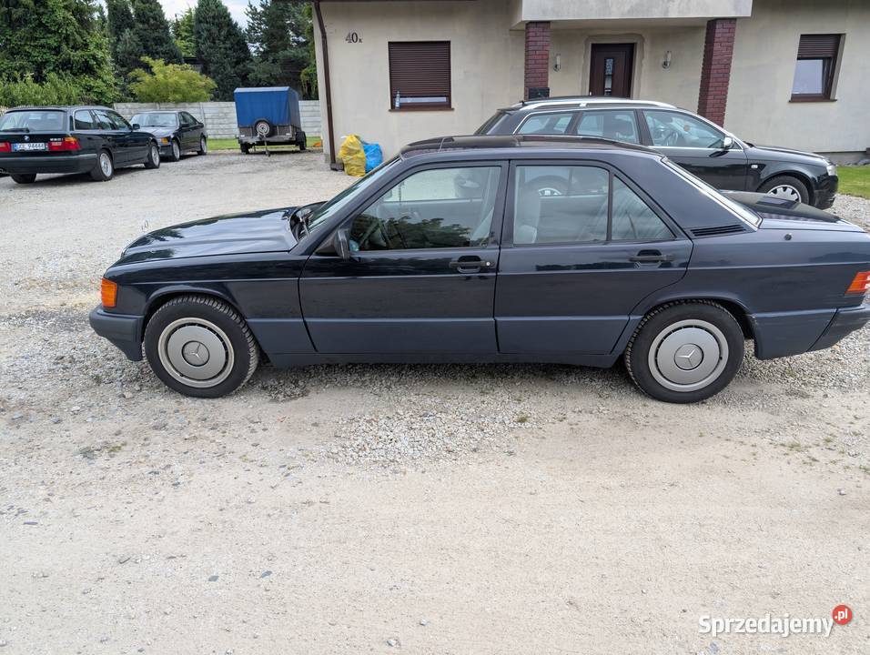 Sprzedam W201 18 benzyna automat