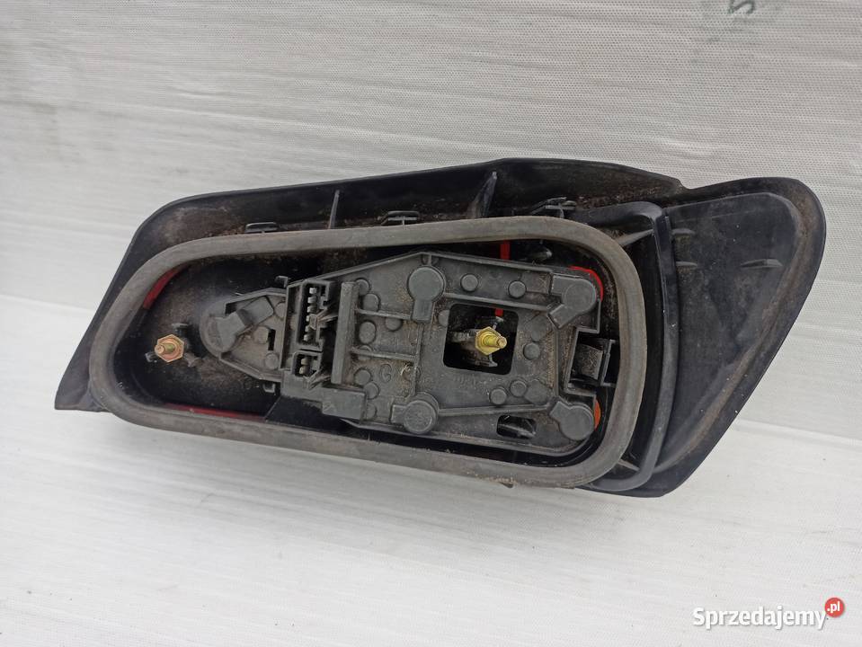 Peugeot 306 lampa tył tylna lewa wkład Motoryzacja