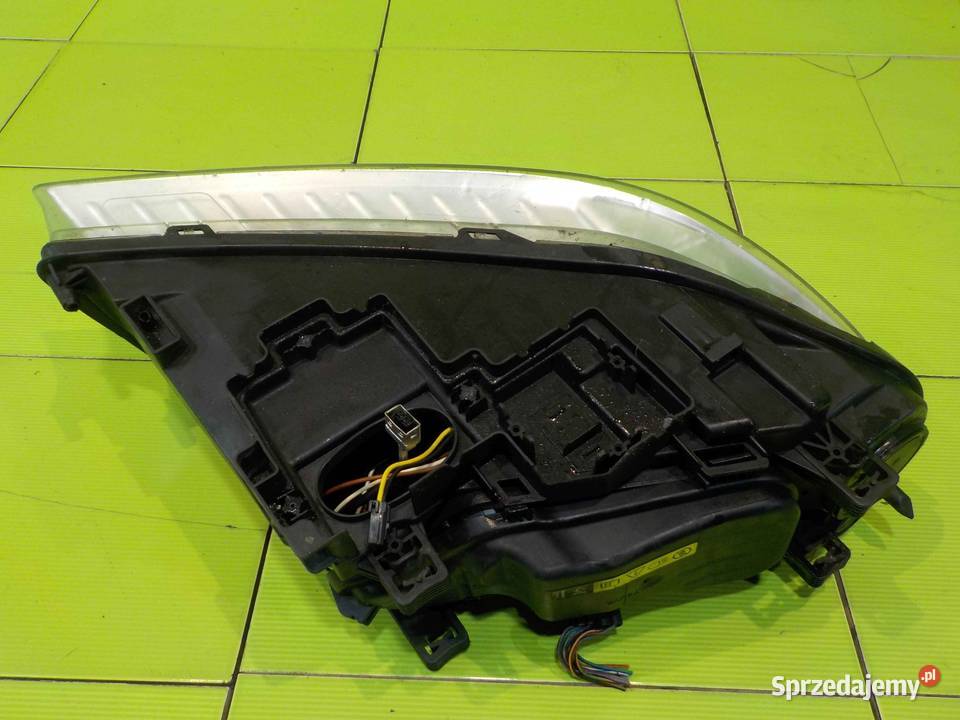 VOLVO S80 II 07r XENON lampa lewa przod 30796135 Suków sprzedam