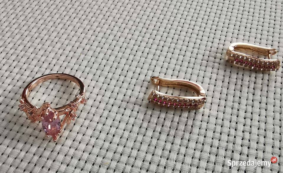 Komplet biżuterii pierścionek i kolczyki Lędziny