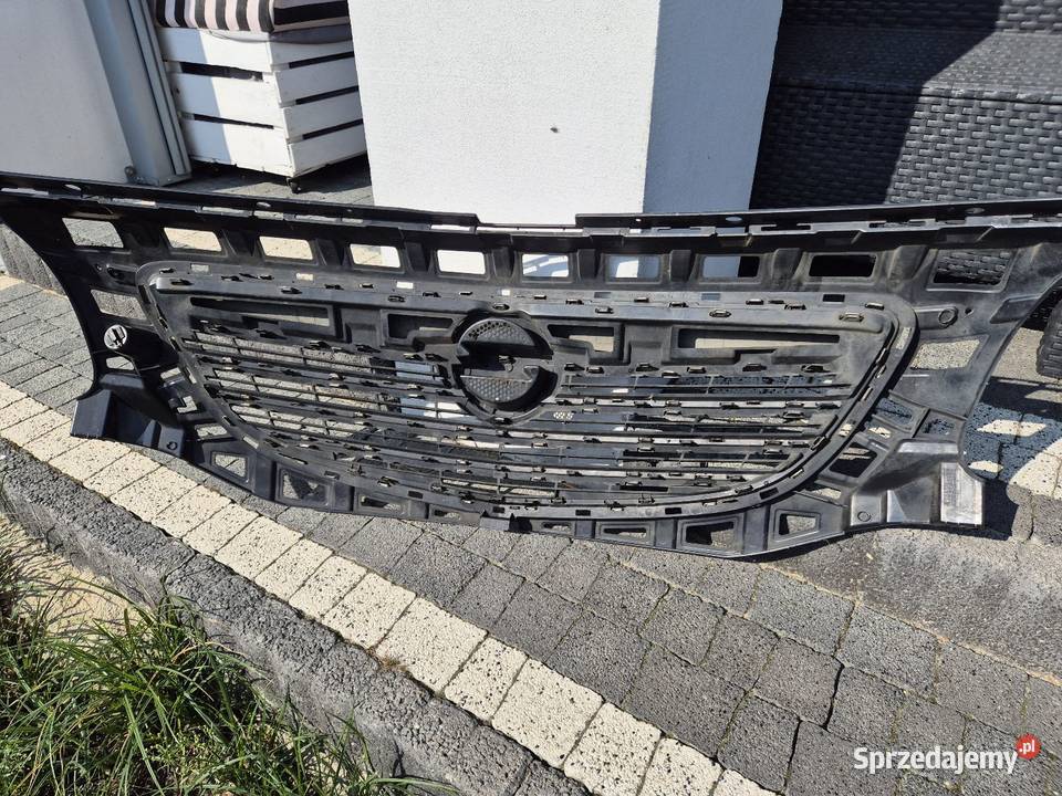 Opel insignia A przedlift części zderzaka grill Głowno