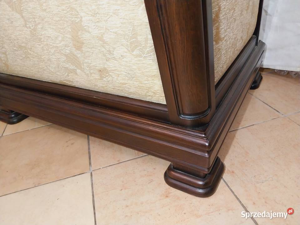 fotel na drewnianej ramie Grójec