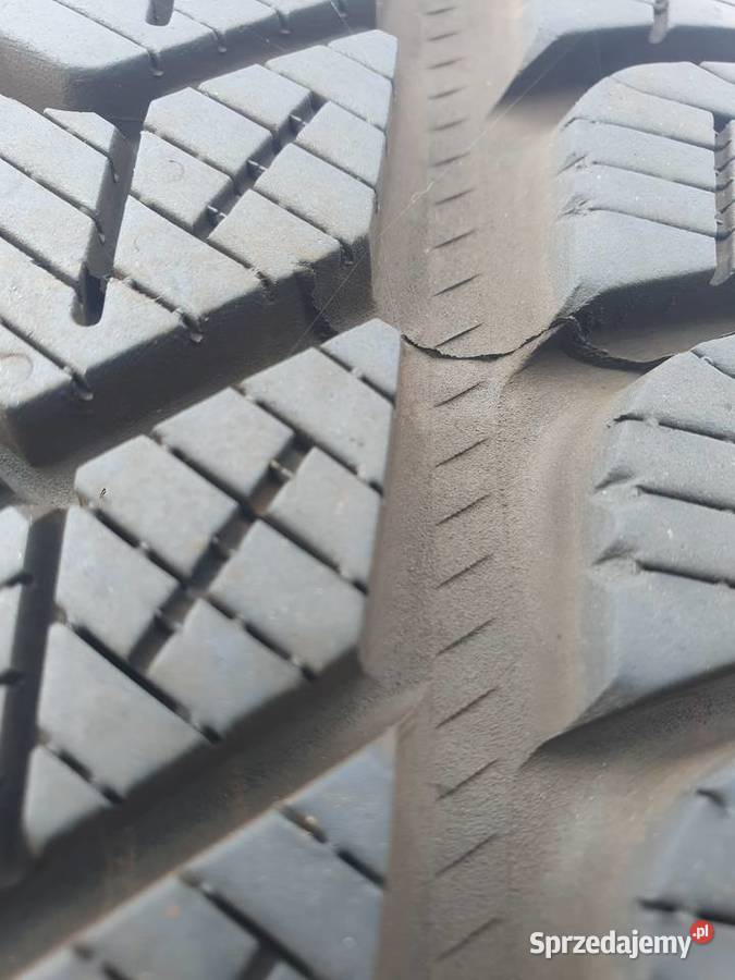 A05 Opony uzywane zimowe 2356018 Pirelli sprzedam