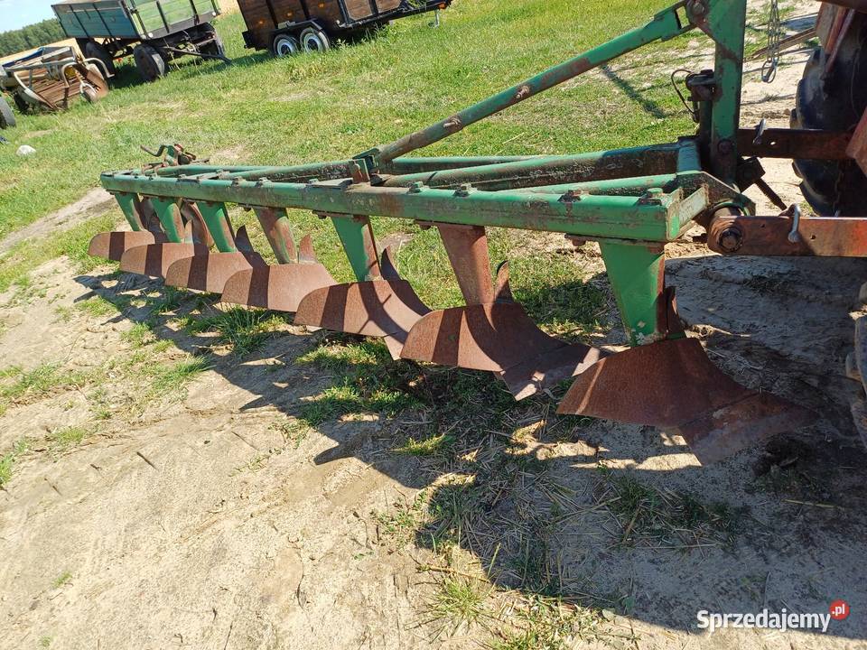 Pług podorywkowy 7 skib Lubichowo