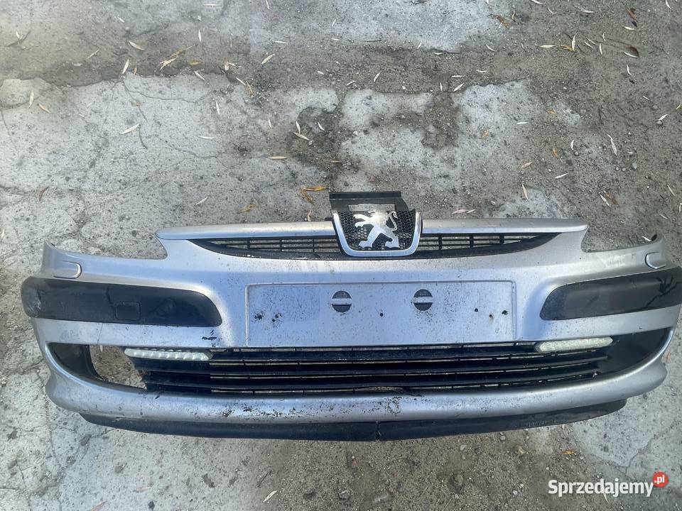 zderzak przód Peugeot 607