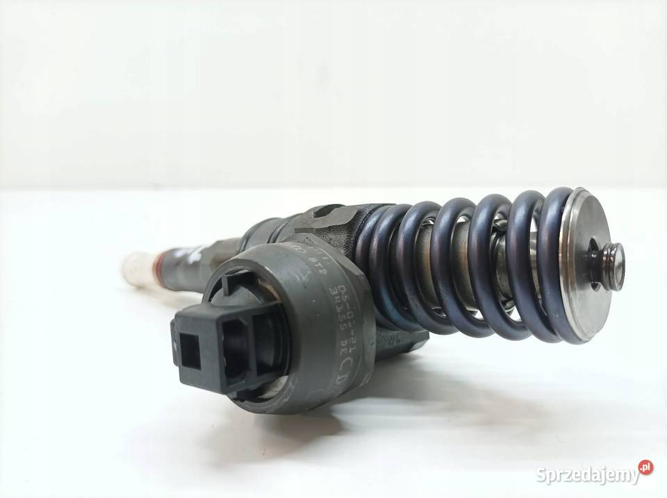 POMPOWTRYSKIWACZ 038130073BA 19 TDI VW