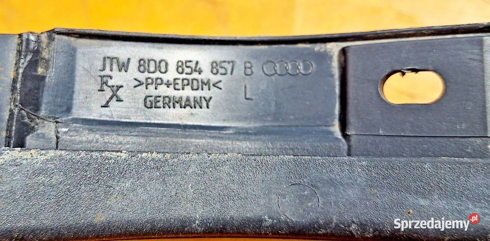 AUDI A4 B5 NAKŁADKA PROGU TYŁ LEWA 8D0854857B osobowe Radom sprzedam
