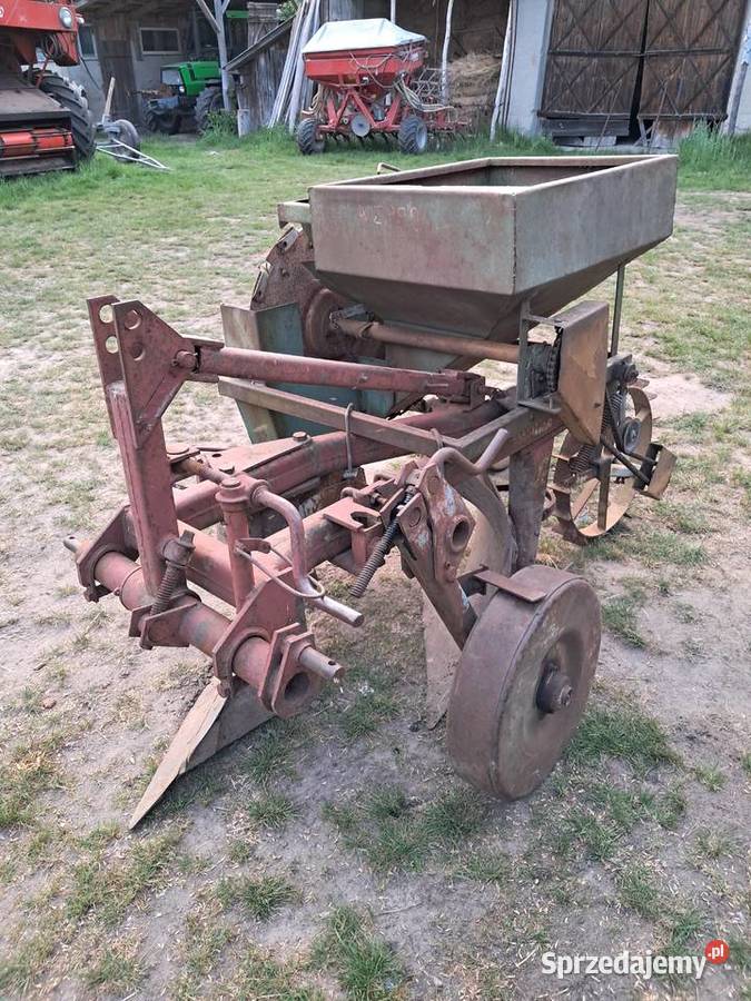 Sadzarka do ziemniakówpług 2 skibowy nieuszkodzony Tuczna