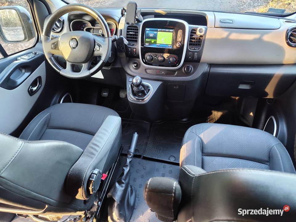 Renault Trafic Vivaro Long 8 osobowy krajowy immobilizer Trafic śląskie Katowice