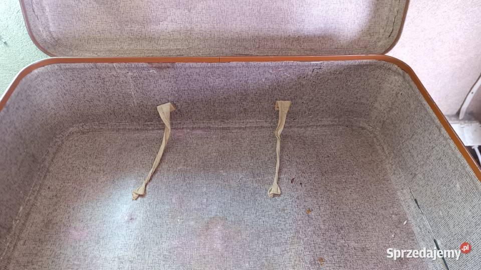 PRL walizka zabytek metalowa lata 50 Antyki, Sztuka, Kolekcje Środa Wielkopolska