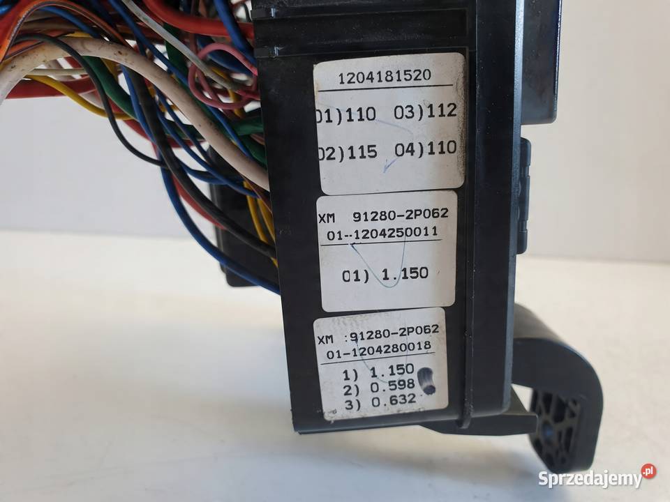 Kia Sorento II 22 CRDI SKRZYNKA BEZPIECZNIKÓW Skrzynki bezpieczników Janów sprzedam