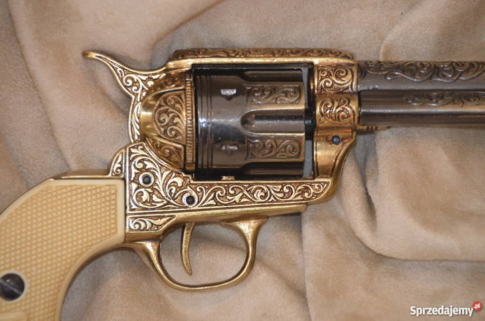 Replika broni rewolwer kawalerii Colt 1873r