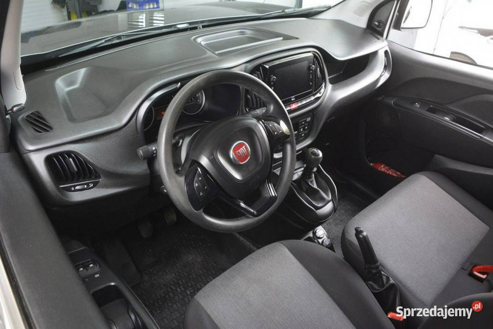 Fiat Doblo 16 MJ nawigacja bezwypadkowy stan Sędziszów Małopolski sprzedam