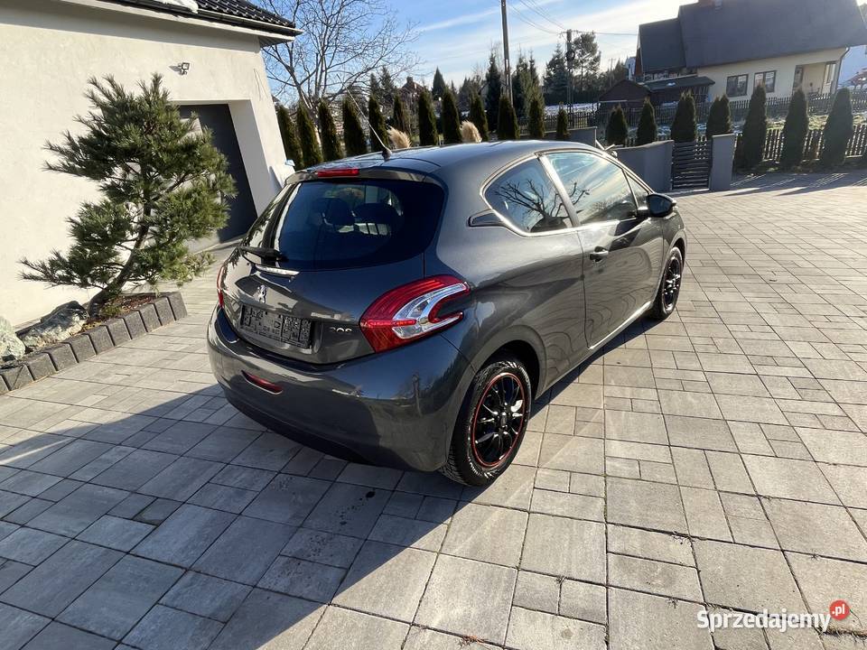 Peugeot 208 ekonomiczna benzyna MP3