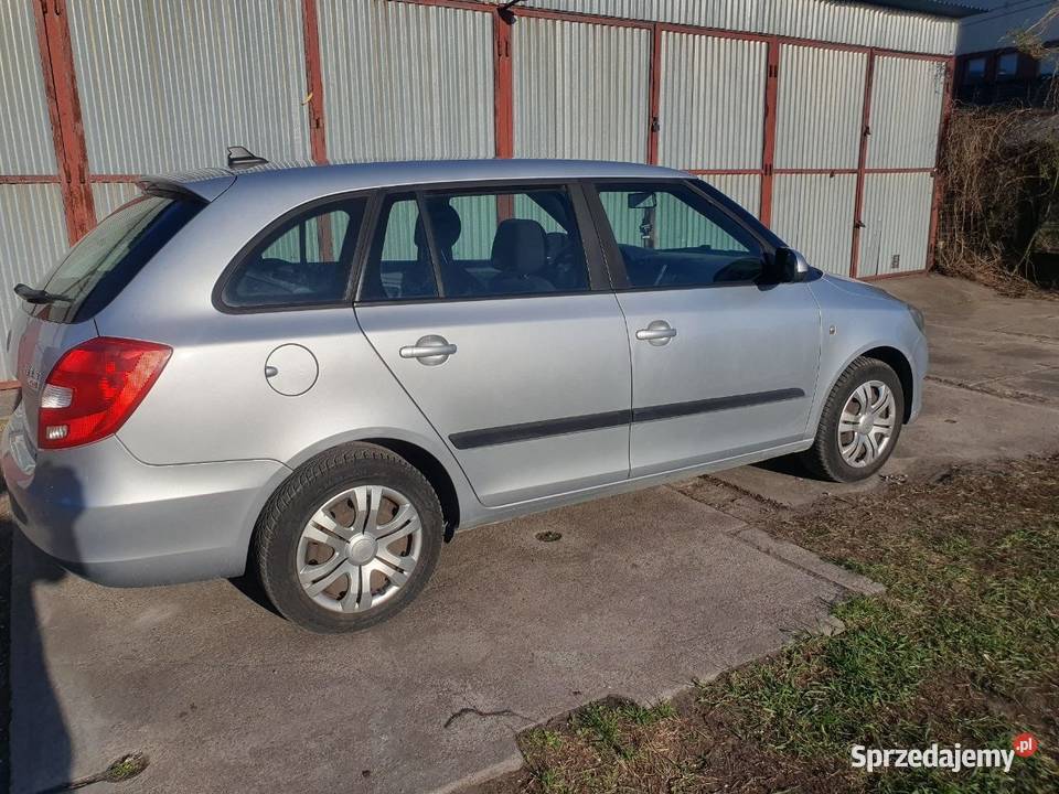 Skoda fabia 12 tsi benzyna 105 2012 Przebieg Rok produkcji 2012 C4 Bydgoszcz