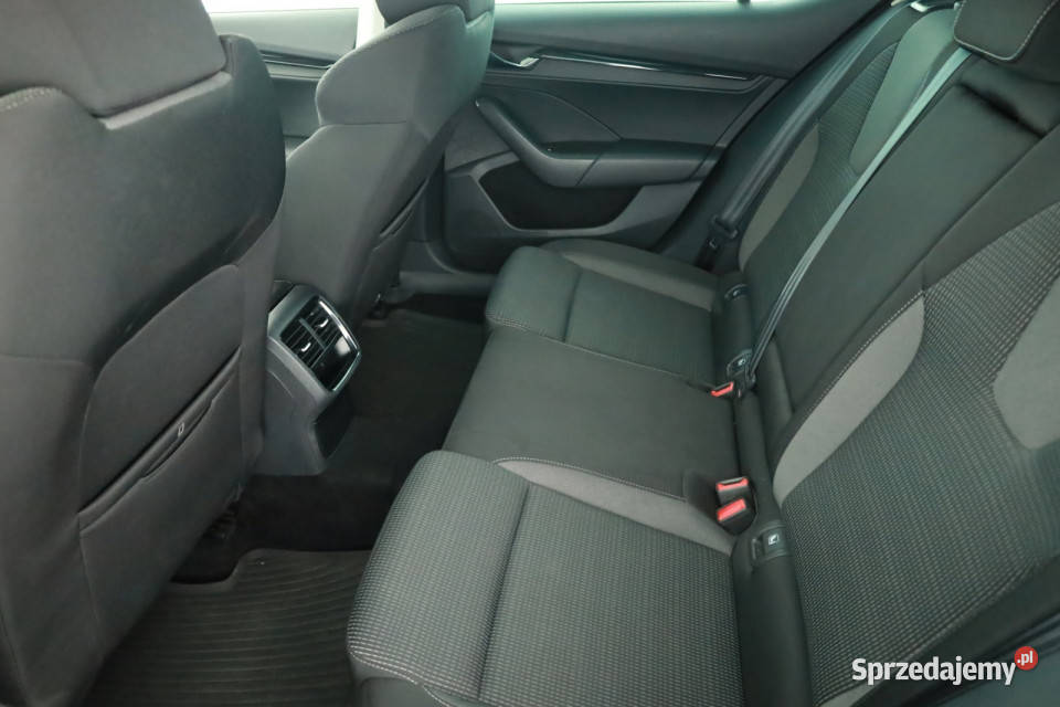 Skoda Octavia 15 TSI światła do jazdy dziennej Piaseczno