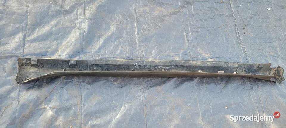 NISSAN JUKE PRAWY PRÓG LISTWA PROGOWA PRAWA osobowe Ruda Śląska