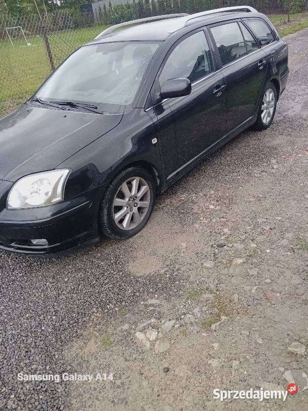 Toyota avensis Głusk