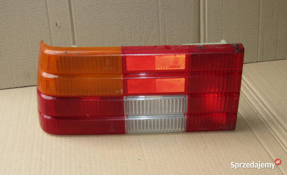 LAMPA TYLNA LEWA OPEL ASCONA C1988r395767 łódzkie Mysłaków