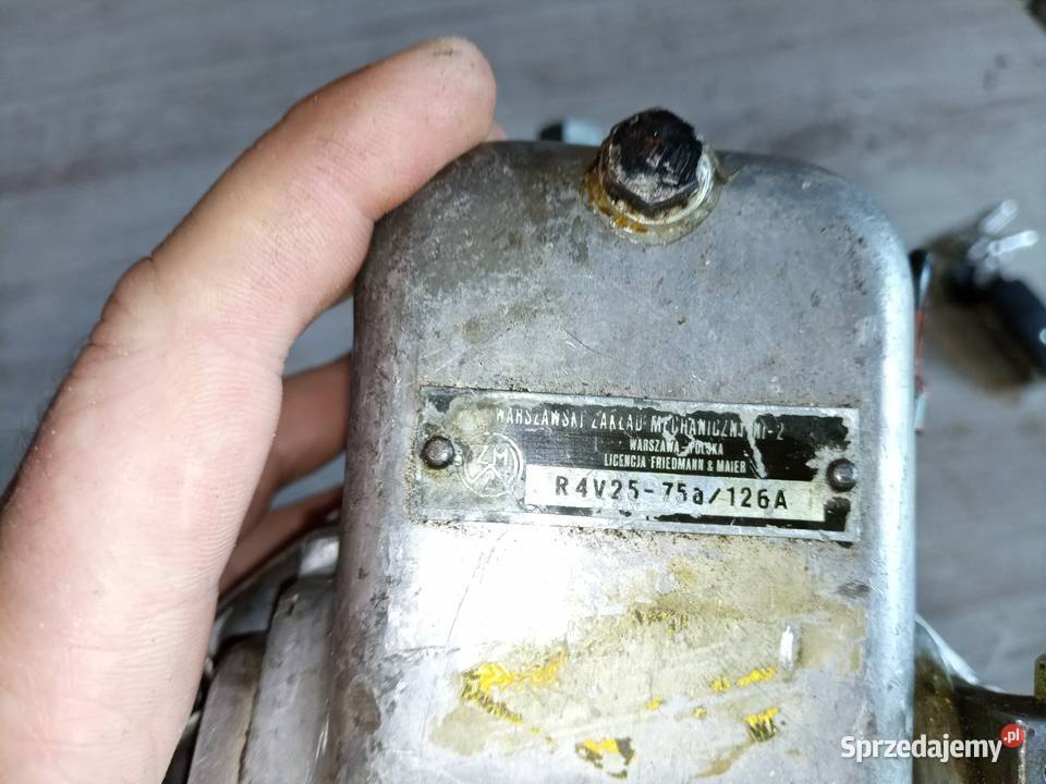 Ursus C330 pompa wtryskowa podkarpackie Stalowa Wola sprzedam