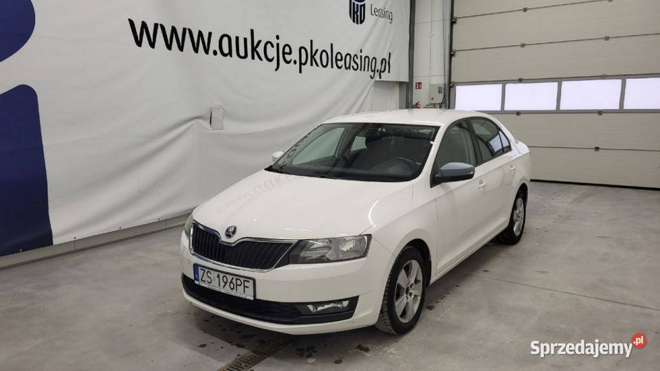 koda RAPID 10 TSI Ambition światła do jazdy dziennej