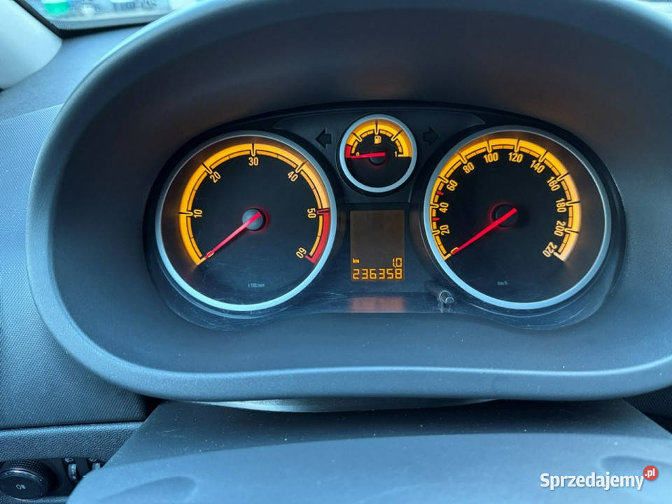 Opel Corsa Pisemna Gwarancja 12 miesięcy D klimatyzacja Konin