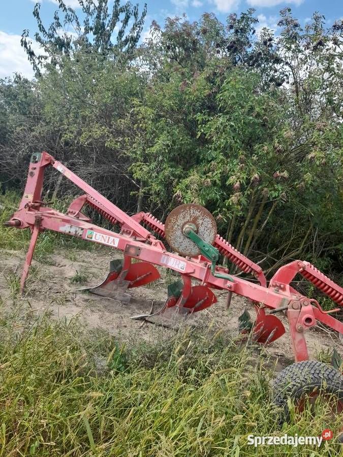 Pług 3 plus 1 Zacywilki sprzedam