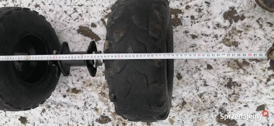 Ośka z kolami piastami quad Nawojowa