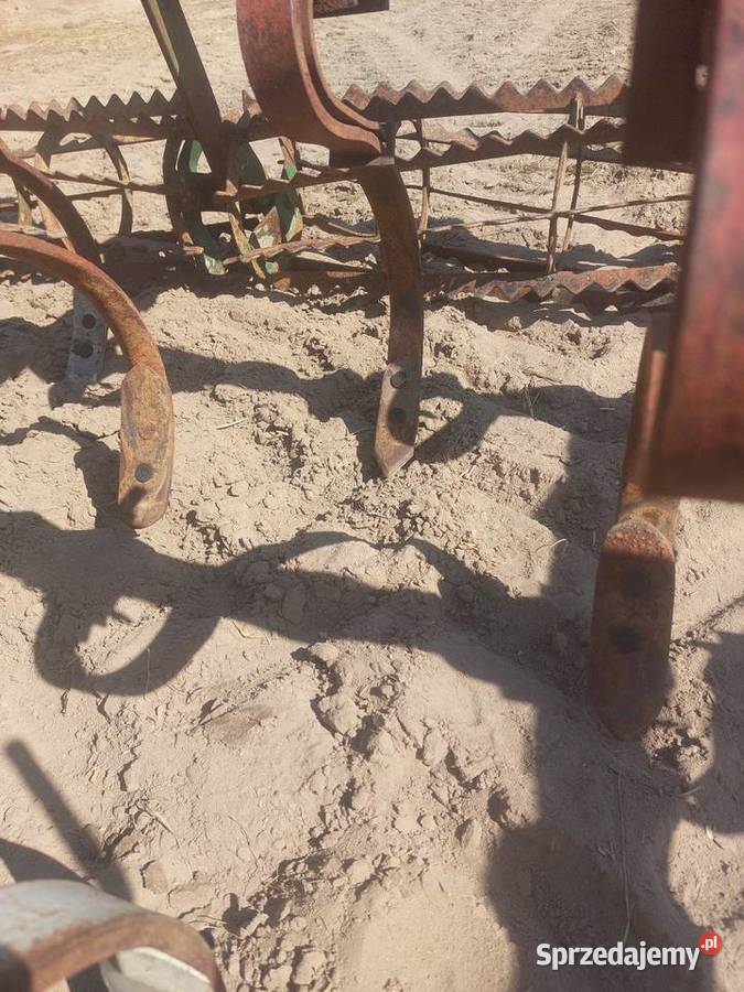 Kultywator z wałkiem Markowola