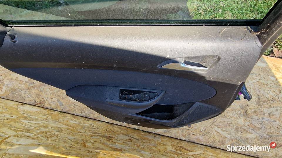 OPEL ASTRA J KOMBI DRZWI TYŁ TYLNE LEWE LEWA KOD Słowikowo