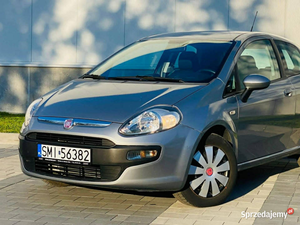 Fiat Punto Evo Fiat Punto Evo 12 Benz serwisie nieuszkodzony Mikołów