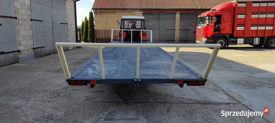 Przyczepa laweta do balotów Przyczepy rolnicze Przedecz
