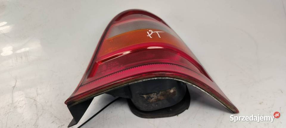 LAMPA PRAWA TYŁ MERCEDES BENZ A 140
