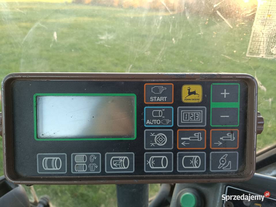 Pras John Deere 590 Klonowa