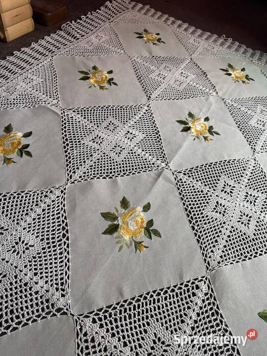 obrus duży szydełkowy haftowany rękodzieło Zabrze