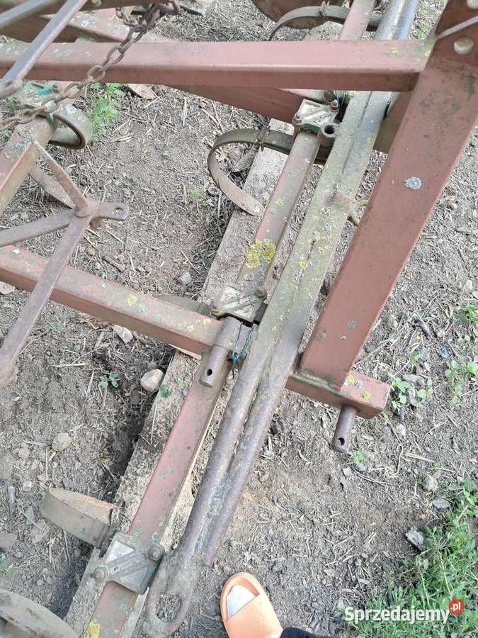 Kultywator z bronami Baranów sprzedam
