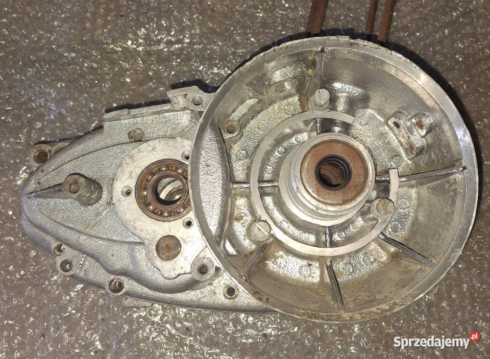 Kartery WSK 125 zgodne połówki stan sprzedam