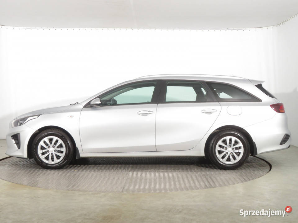 Kia Ceed 15 TGDI srebrny śląskie