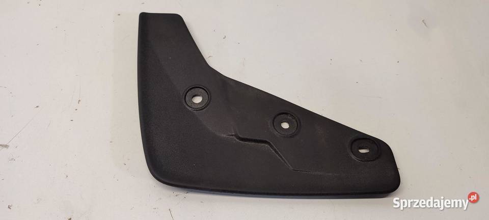 VOLVO XC40 CHLAPACZ LEWY TYŁ 31469590 Chlapacze sprzedam