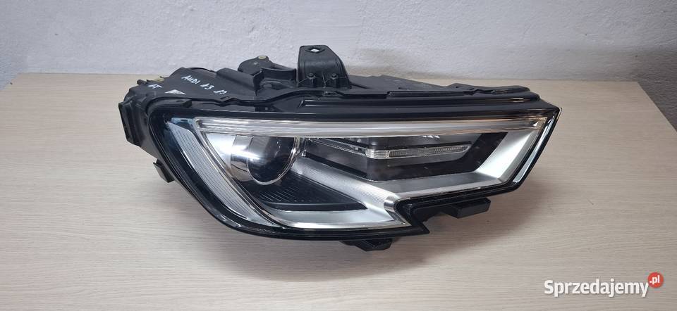 Lampa Reflektor Audi A3 RS3 osobowe sprzedam