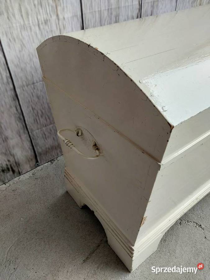 kufer skrzynia posagowa duża drewniana 333 Byczyna