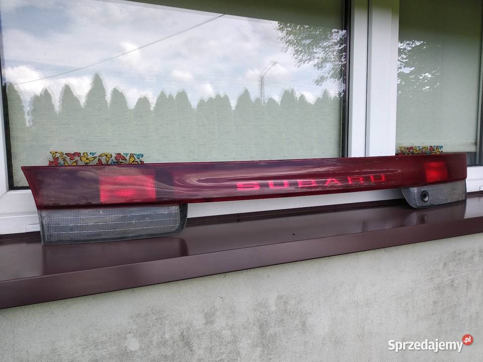 Subaru Legacy 2 II kombi blenda na klapę Lampy tylne