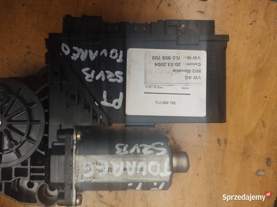 VW TOUAREG I silniczek szyb lewy tyl L70959795
