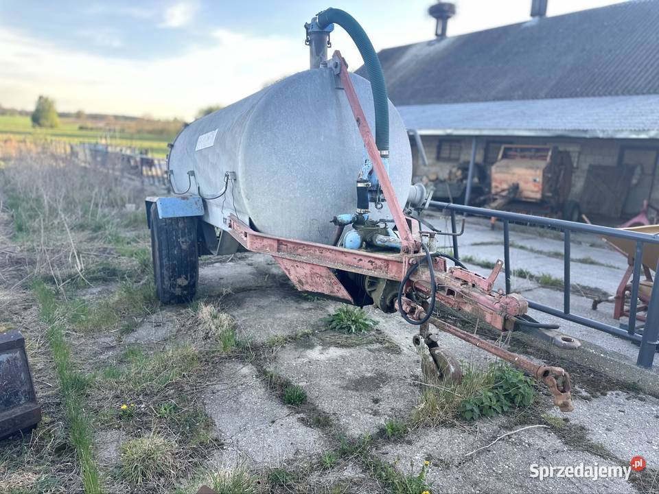 Beczkowóz Wóz asenizacyjny 5000 l sprawny Beczkowozy Poryte sprzedam