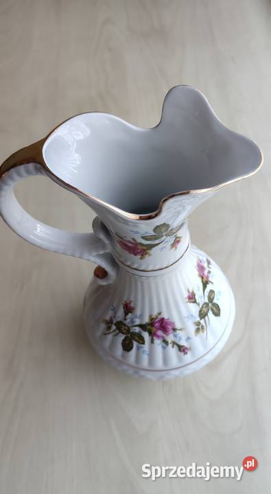 Porcelanowy wazon wazonik dzbanek Chodzież stara