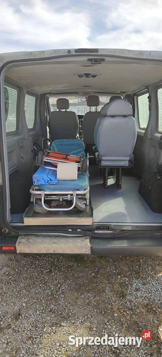 Opel vivaro 19 ambulans karetka niski przebieg nieuszkodzony mazowieckie Warszawa