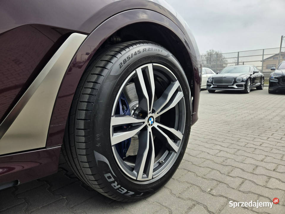 BMW X7 M50i Individual dociągi LaserLED hak Węgrzce