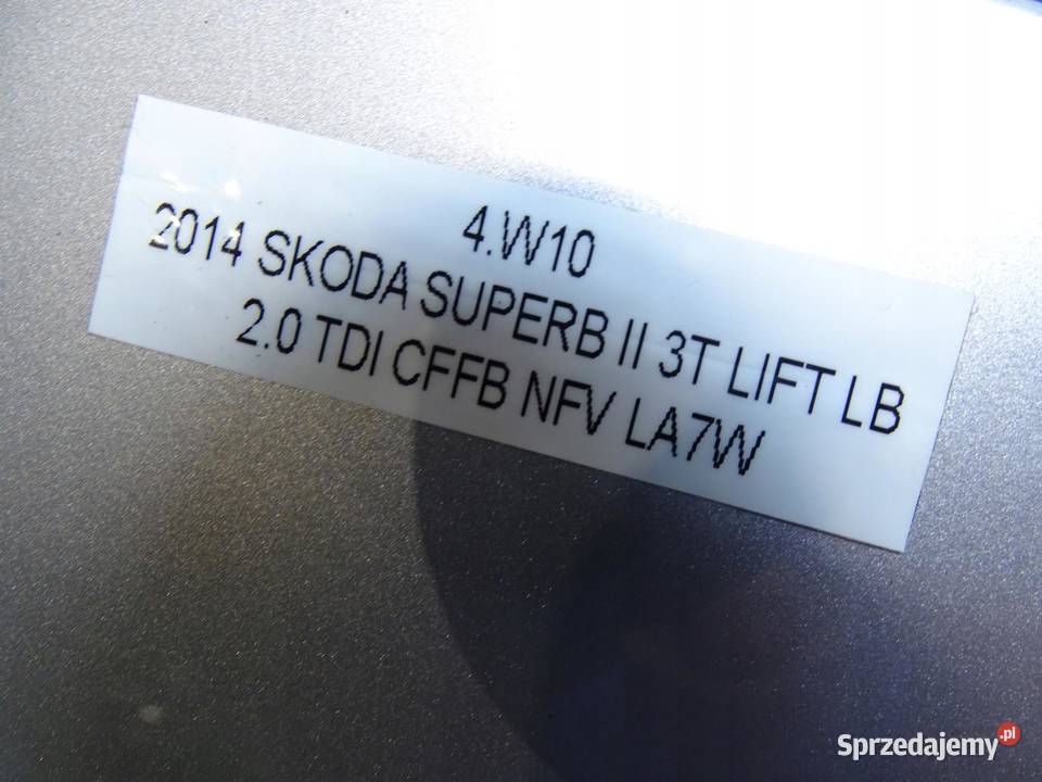 DRZWI PRAWY PRZÓD PRAWE PRZEDNIE LA7W SKODA Drzwi