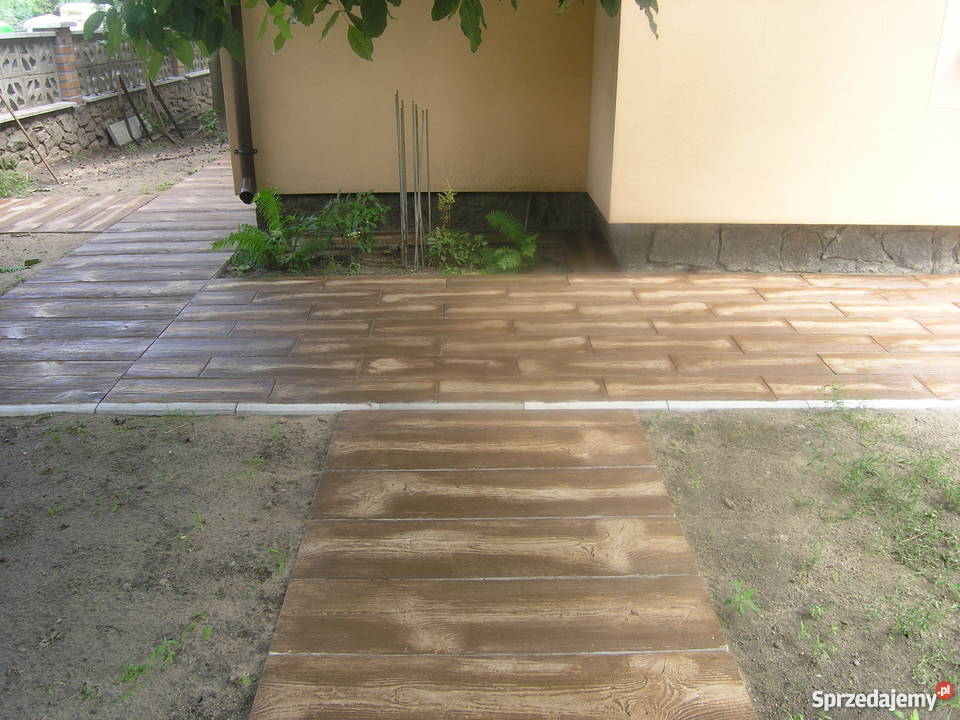 Drewno betonowedeski z betonupieńki Wolsztyn